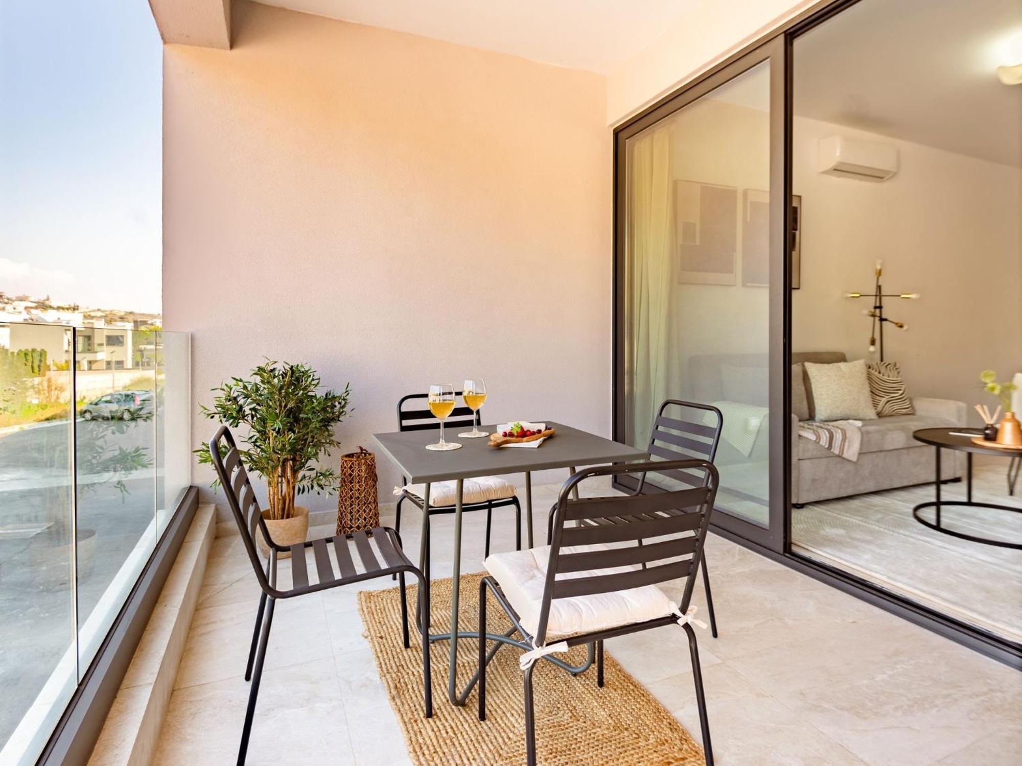Sanders River Plaza Apartment